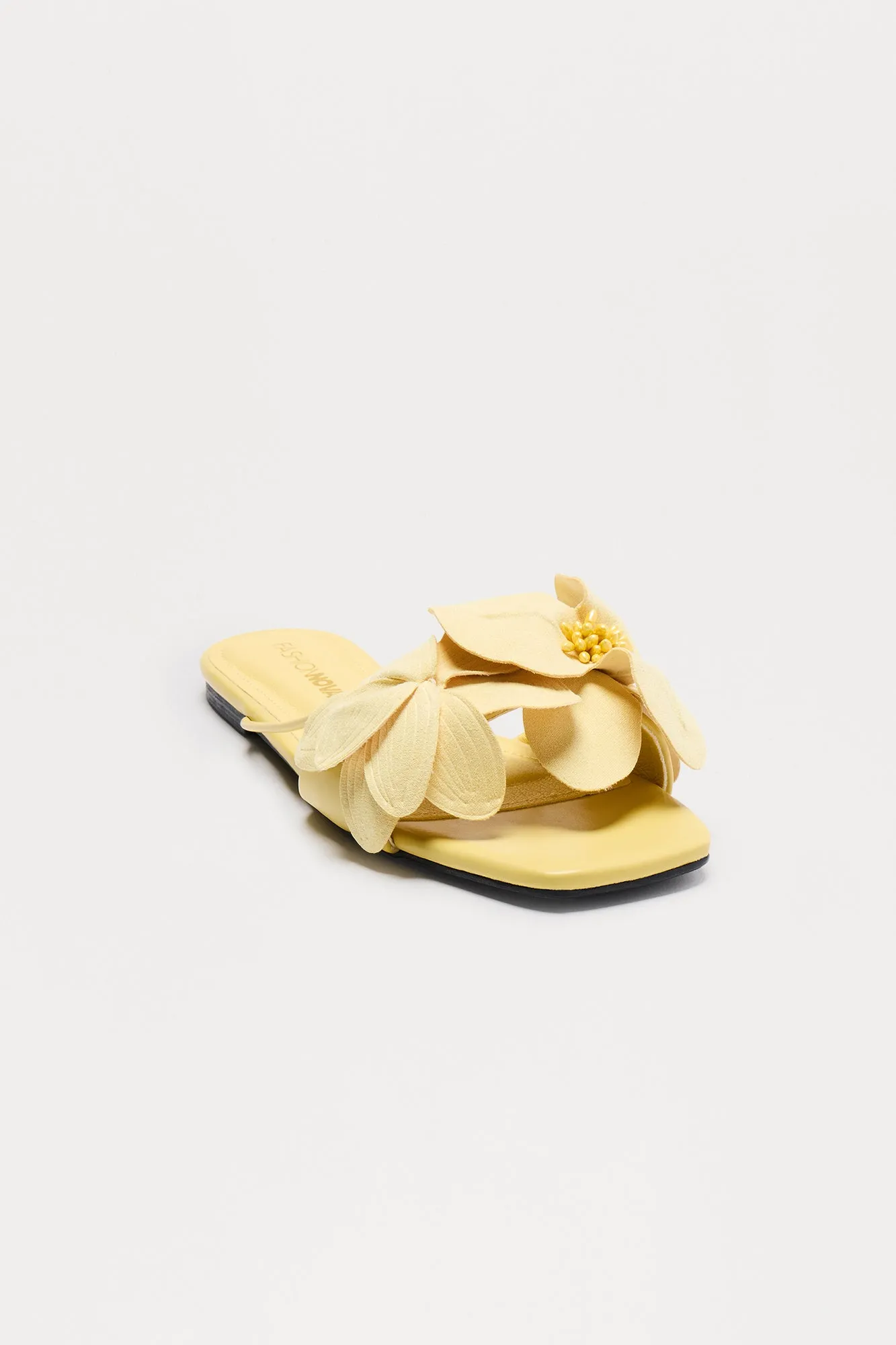 Ariyah Floral Sandals - Butter Yellow