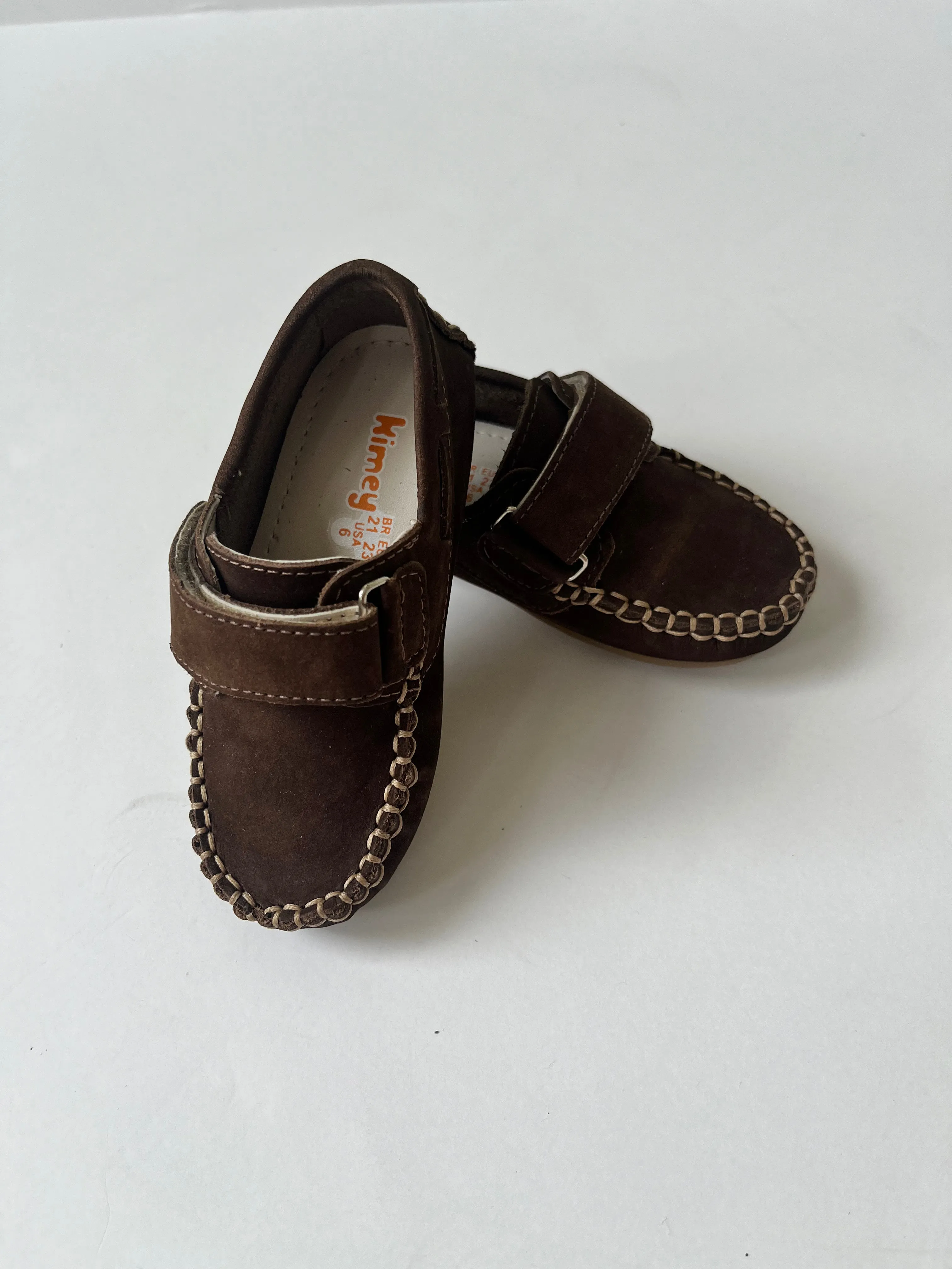 Brown loafer with velcro