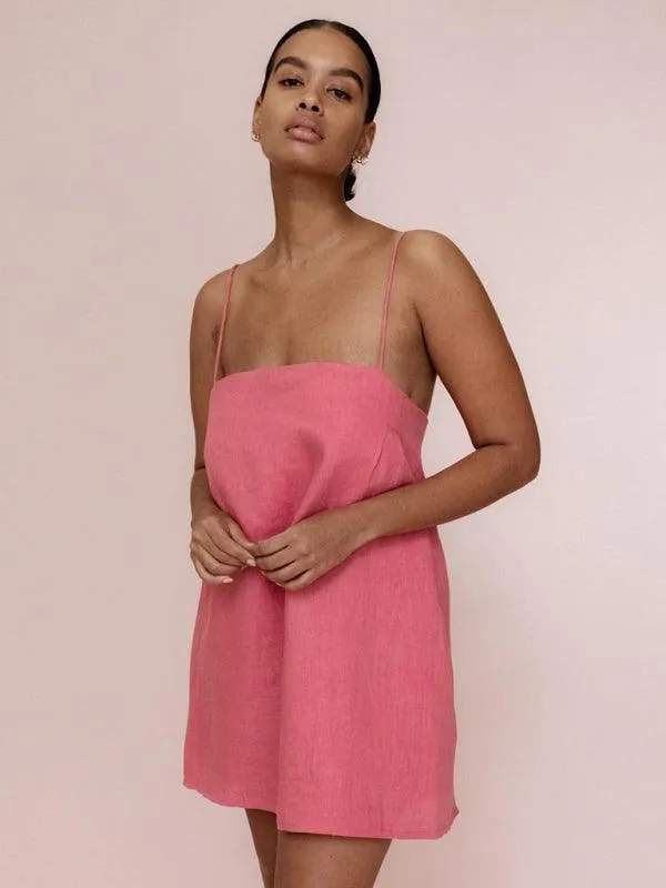 Carefree Getaway Glam: Breezy Cotton Linen Suspender Dress for Effortless Travel Style