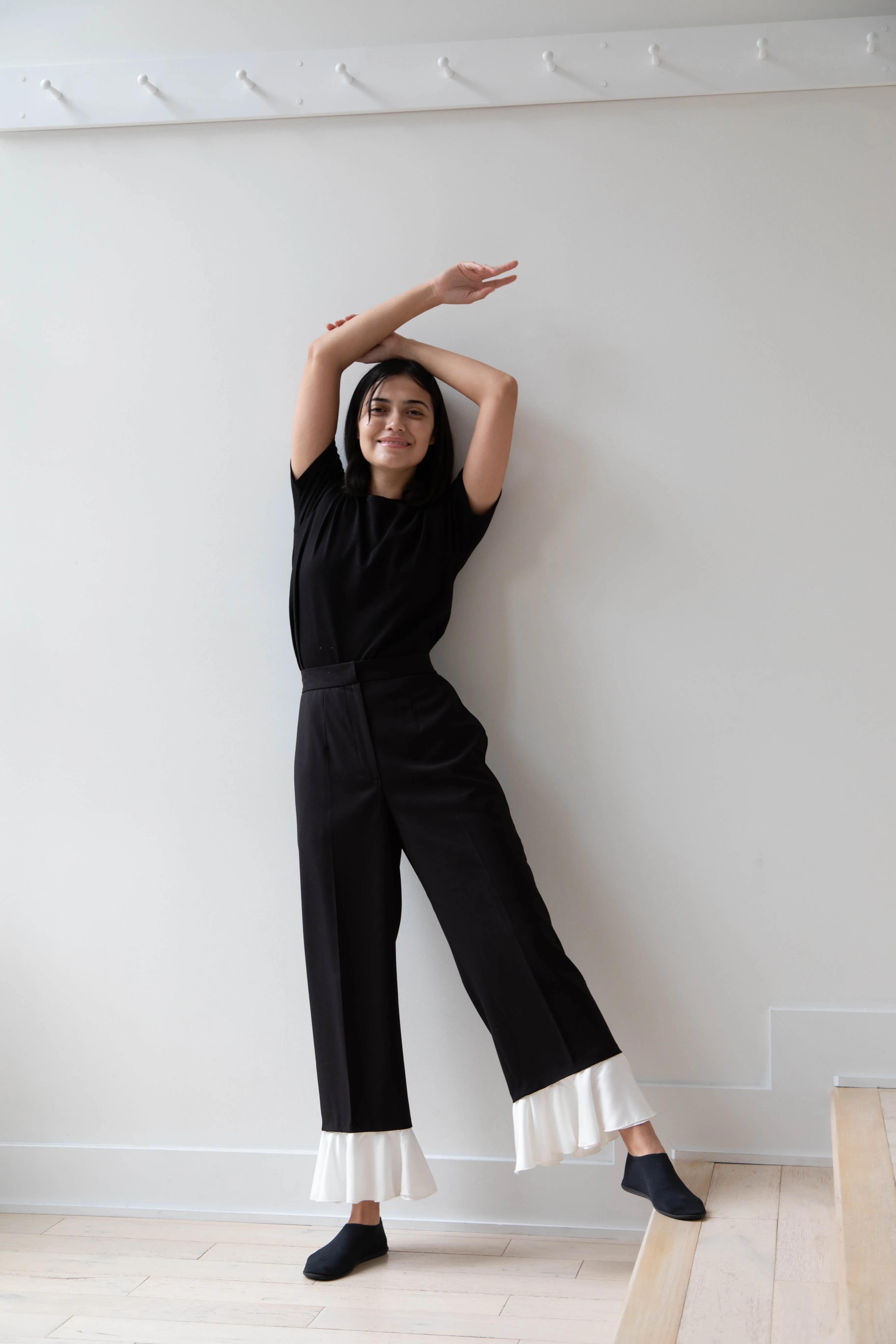 Delegan | Mateo Pants in Black
