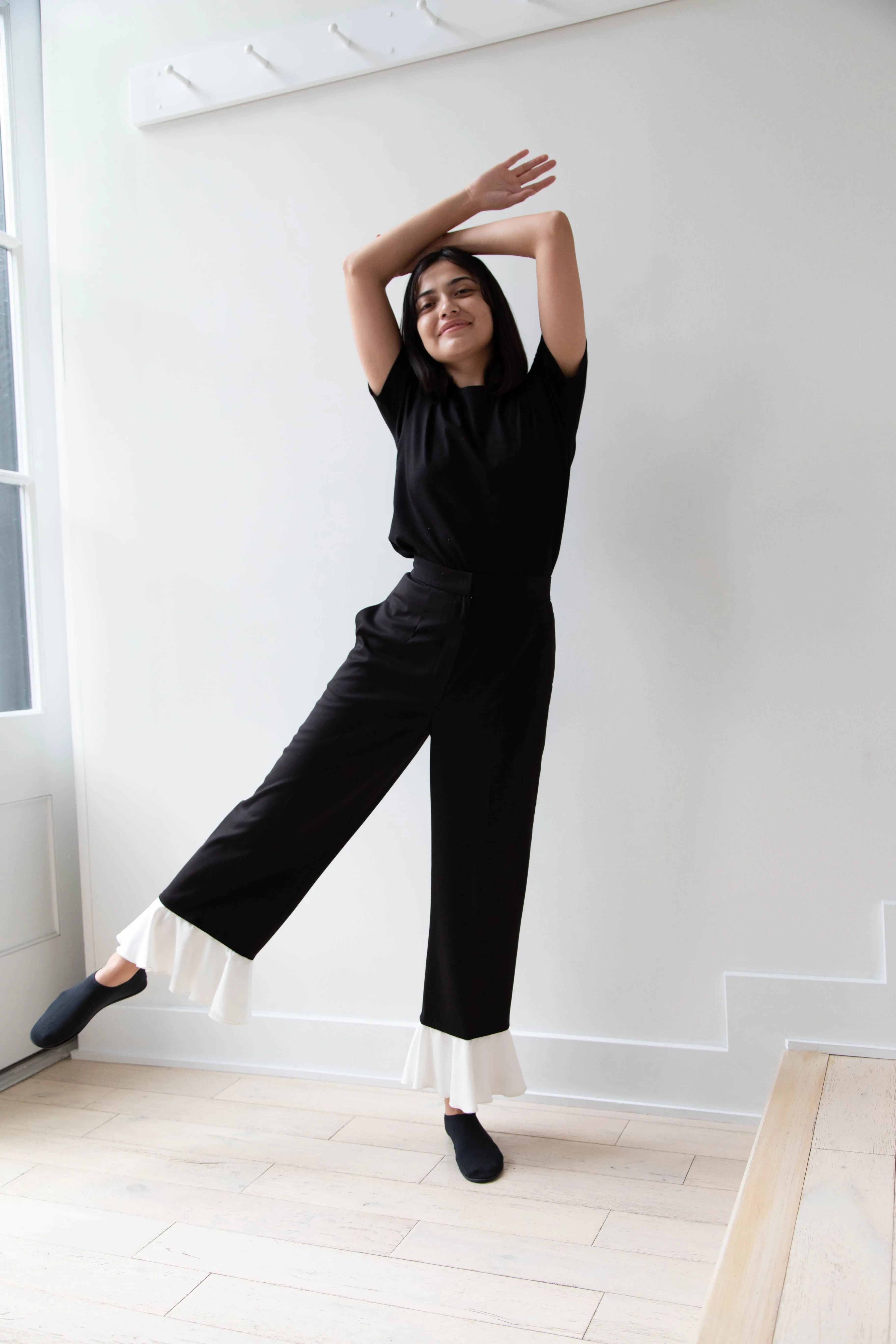 Delegan | Mateo Pants in Black