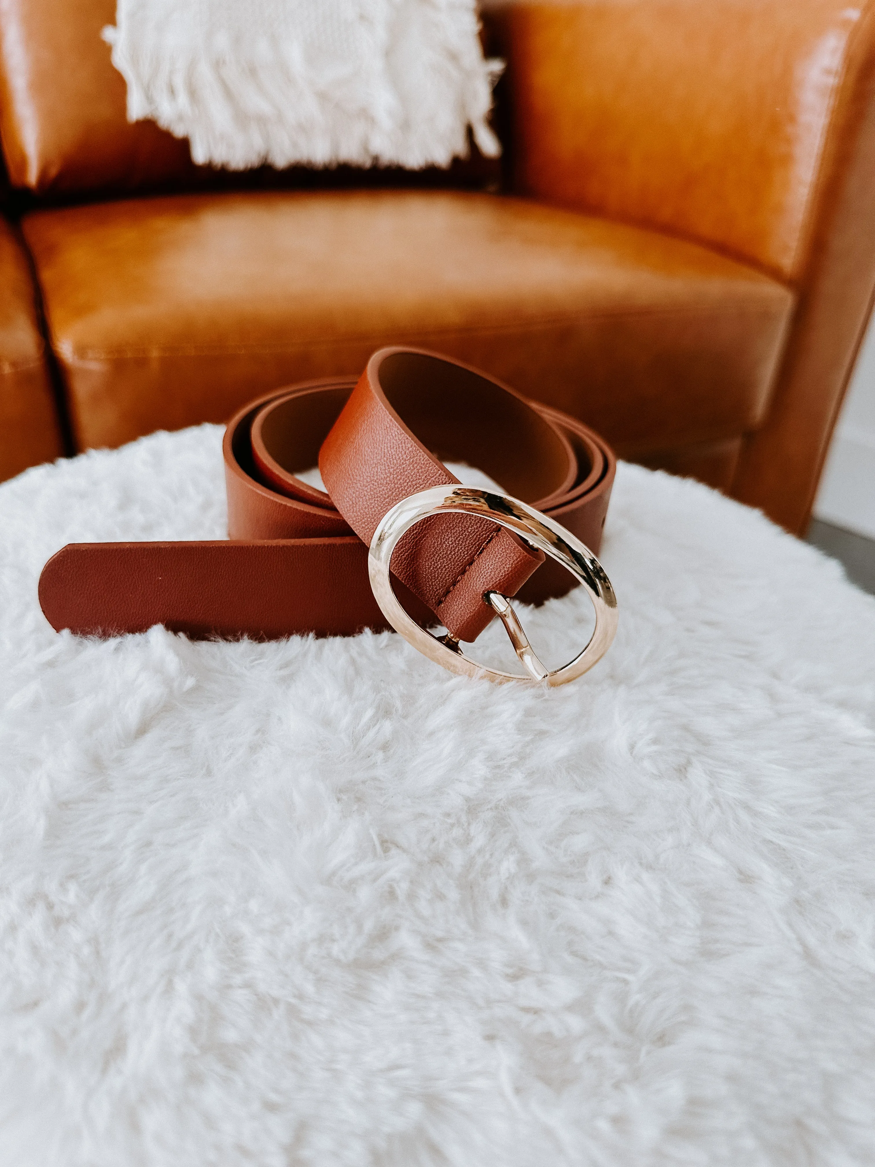 Effortless Detail Oval Belt