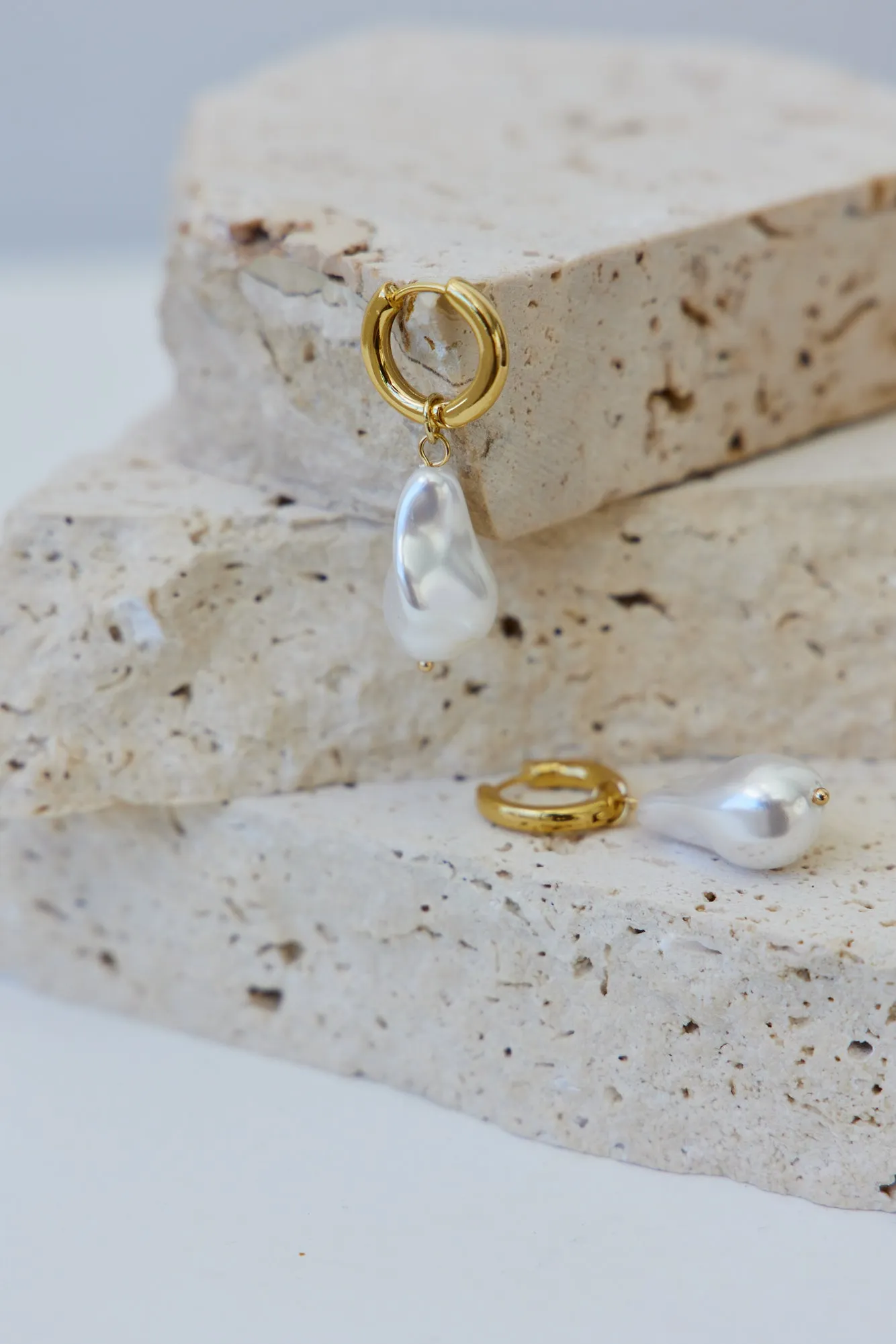 Fresh Dive Earrings
