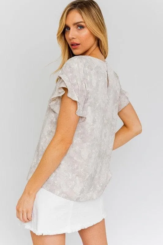 GILLI Overlap Ruffle Sleeve Ditsy Print Top