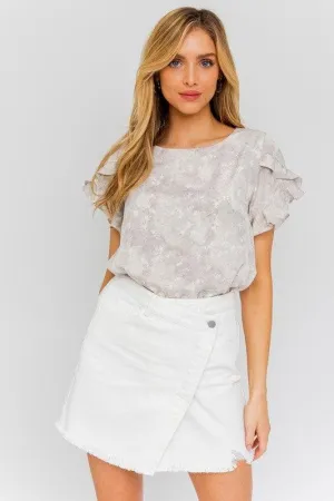 GILLI Overlap Ruffle Sleeve Ditsy Print Top