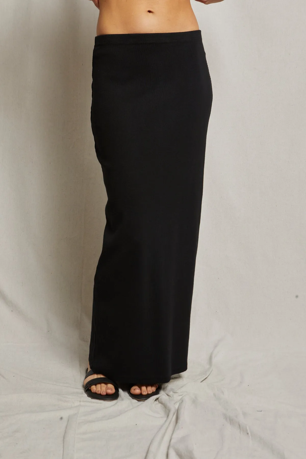 Perfect White Tee Aja Rib Maxi Skirt in True Black