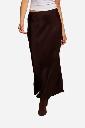 Perfect White Tee Genevieve Satin Bias Skirt in Blackberry