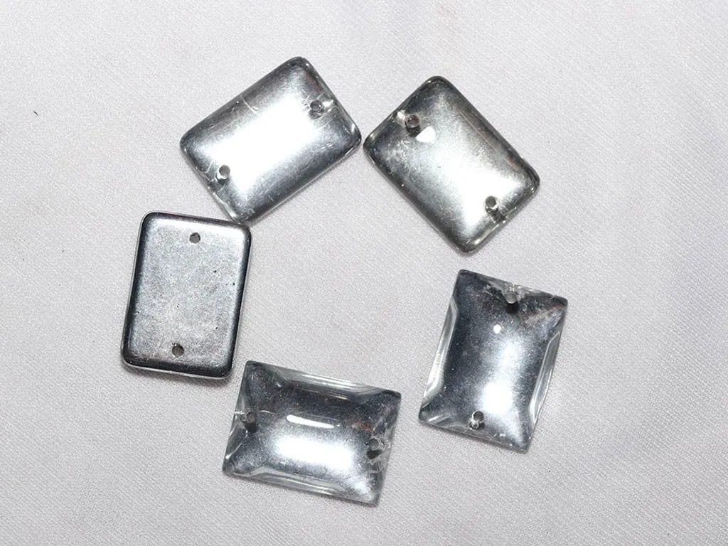 Silver Rectangle 2 Holes Glass Stones -25x18 mm
