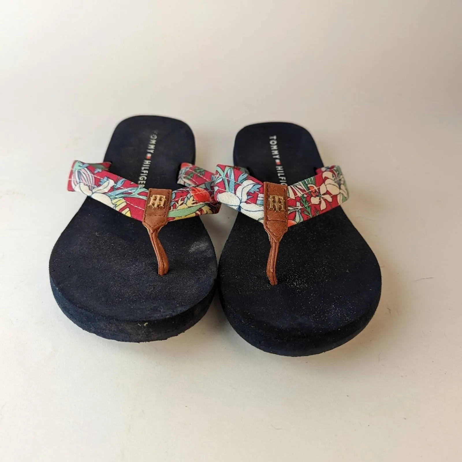 Tommy Hilfiger Criste Sandals / Approximate Size 9-9.5