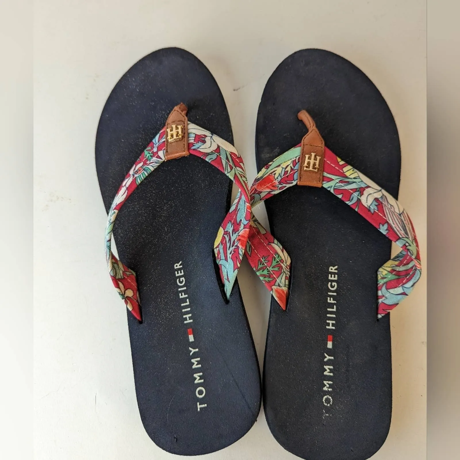 Tommy Hilfiger Criste Sandals / Approximate Size 9-9.5